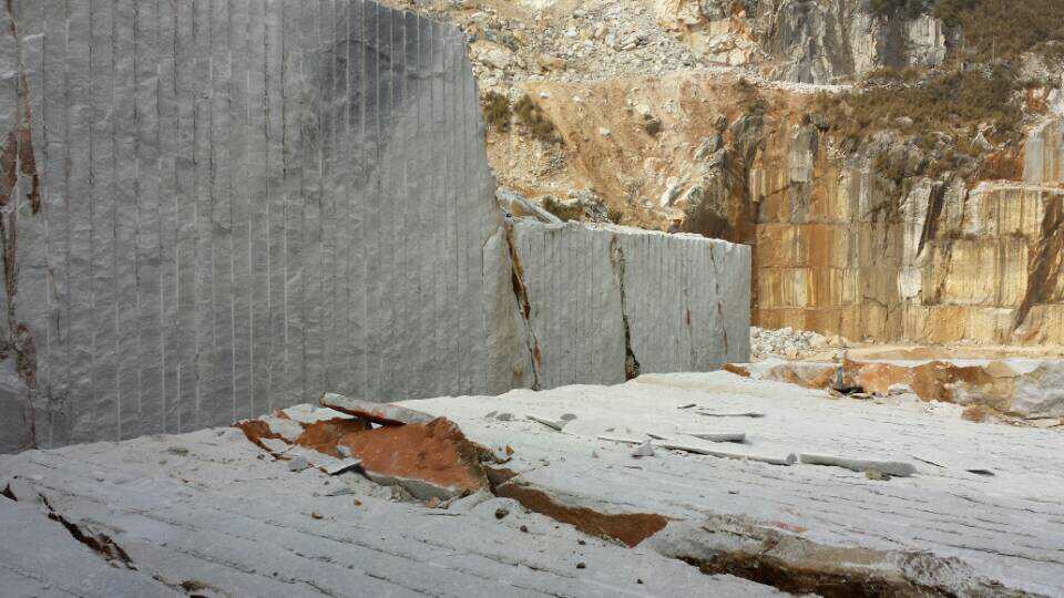 Guangxi White Chinese Marble Quarry (14)
