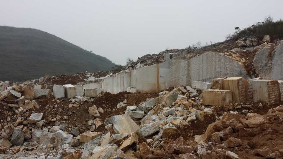 Guangxi White Chinese Marble Quarry (11)