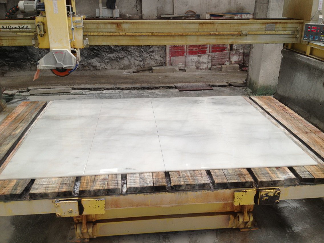 Guangxi White Marble(Carrara) (13)